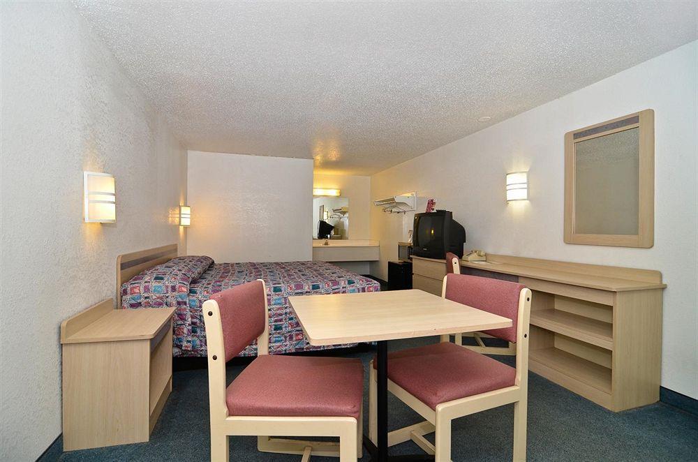 Mentor Home Inn And Suites Rom bilde
