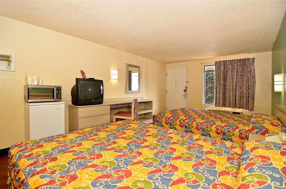 Mentor Home Inn And Suites Rom bilde